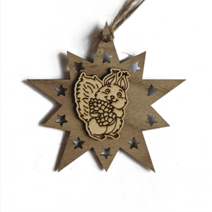 Design Christbaum-Schmuck Doppelstern Walnuss/Ahorn, Motiv Eichhörnchen