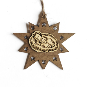 Design Christbaum-Schmuck Doppelstern Walnuss/Ahorn, Motiv Jesus im Stroh